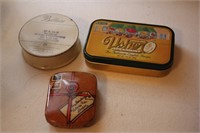 Lot of small tins