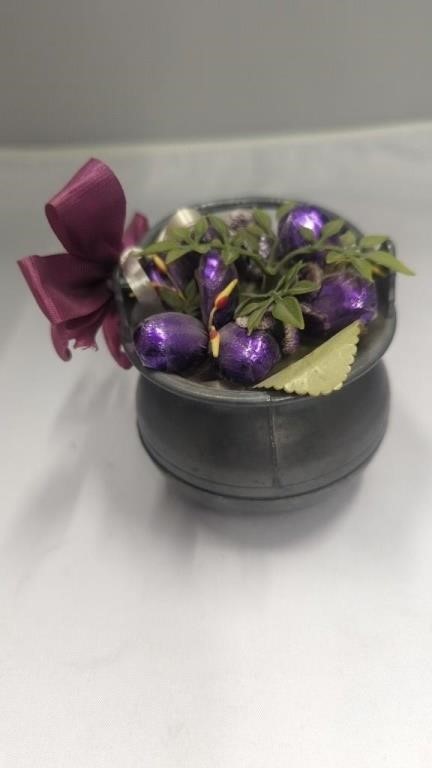 Mini Metal Faux Flower Pot
