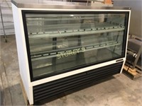 True 6' Refrigerated Pastry Case