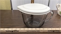 Anchor Hocking 8 cup measure cup w/lid