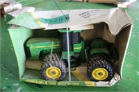 JD 9400 4WD Collector Tractor