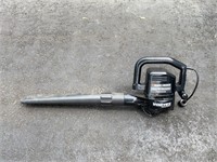 Black & Decker Vac 'N' Mulch Vacuum/Blower