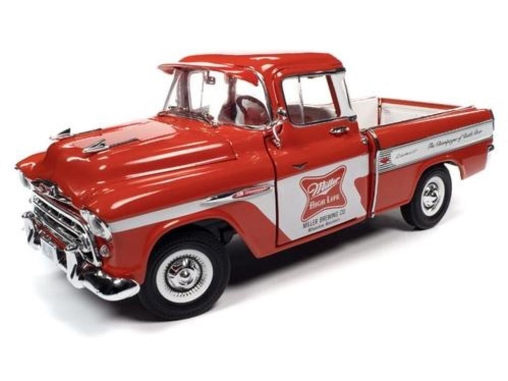 Chevrolet Cameo 1957 - Scale: 1:18