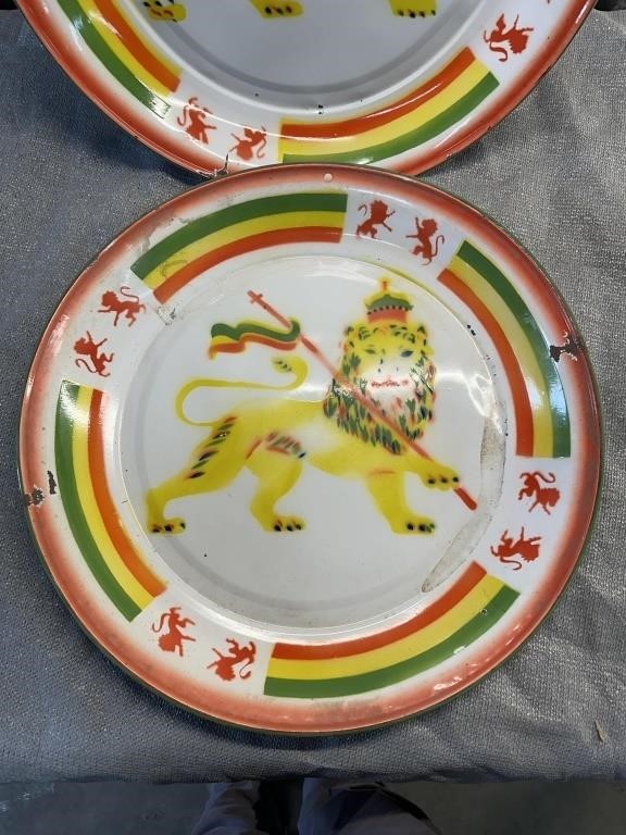 European enemalware large crested platters