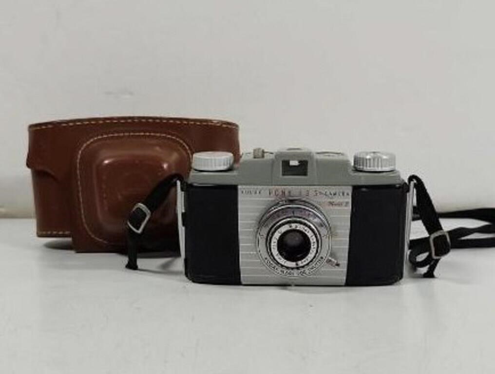 Vintage Kodak Pony 135 camera Model B with