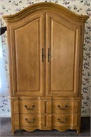 Stanley 7+' Mirrored Armoire
