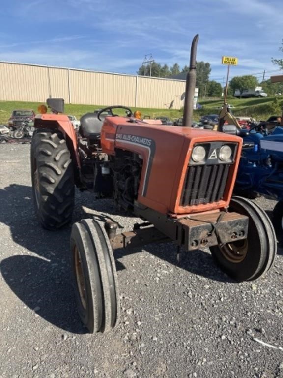 Allis-Chalmers 6140 tractor