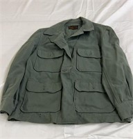 Military green 100% wall long sleeve button up