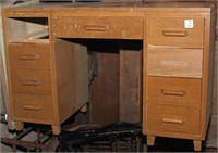 Kneehole desk, 1 drawer missing, 46" w