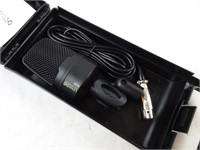 Studio Mic with Plastic Case and Cable