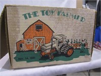 1981 Ertl Toy Farmer 4th Annual National Farm Toy