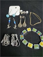 Womens Vintage Jewelry Earings and Braclets