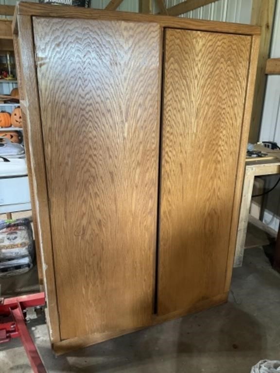 Wooden Cabinet 50x70x25, 2 Doors, humidifier not