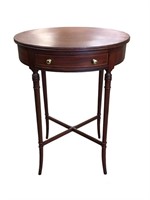 Small Mahogany / Wood Occasional Table