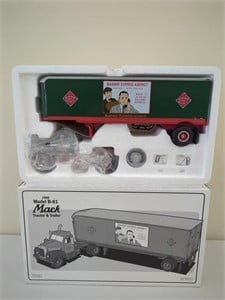 1st Gear Mack B-61 Railway Express NIB 1/34