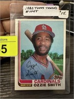 1982 TOPPS TRADED 109T OZZIE SMITH BASEBALL CARD