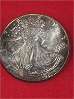1987 Walking Liberty 1oz .999 silver dollar