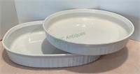 Corning Ware lot includes a 2 1/2 L baking dish