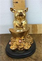 Asian golden pig figure
