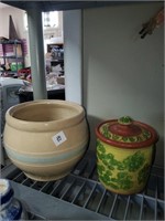 Wattware Cookue Jar Base & Signed Pottery
