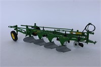 JOHN DEERE F145 PLOW ERTL 1/16