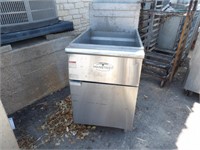 Mainstream Fryer 21"  Very Clean