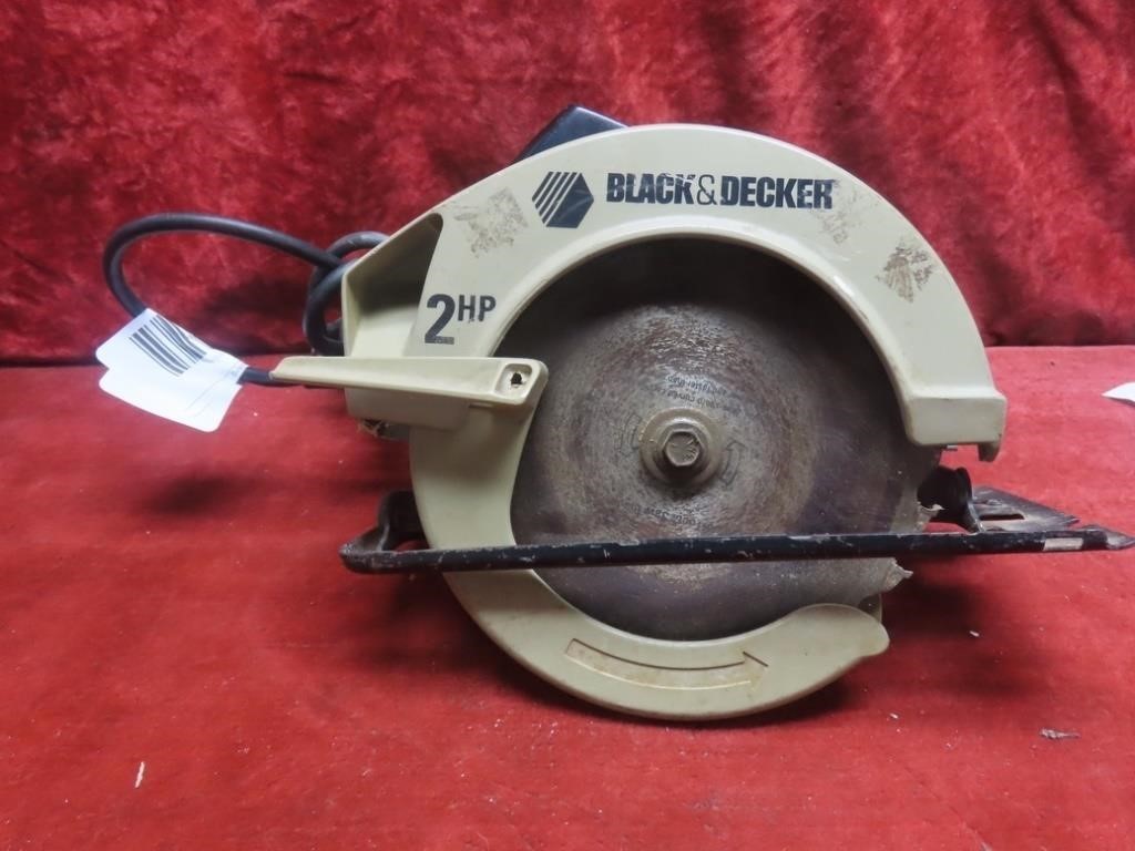 Black & Decker circular saw.