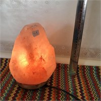 Himalayan Rock Salt Lamp / WORKS!