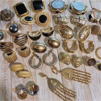 ASSORTED GOLD TONE CLIP EARRINGS