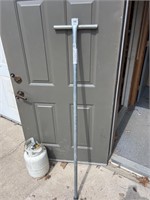 T-Bar with Handle