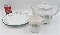 Théière, tasse et 3 assiettes Corelle green ivy