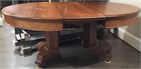 ANTIQUE WOOD TABLE WITH 6 LEAVES