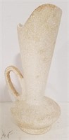 C4 China craft vase / pitcher