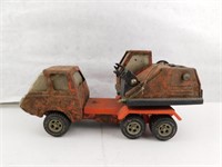 Rusty Red Tonka Truck