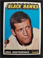 1965-66 Topps NHL Eric Nesterenko Card
