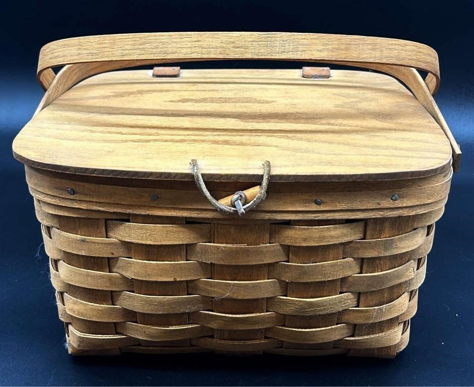 Nice Large Longaberger Picnic Basket