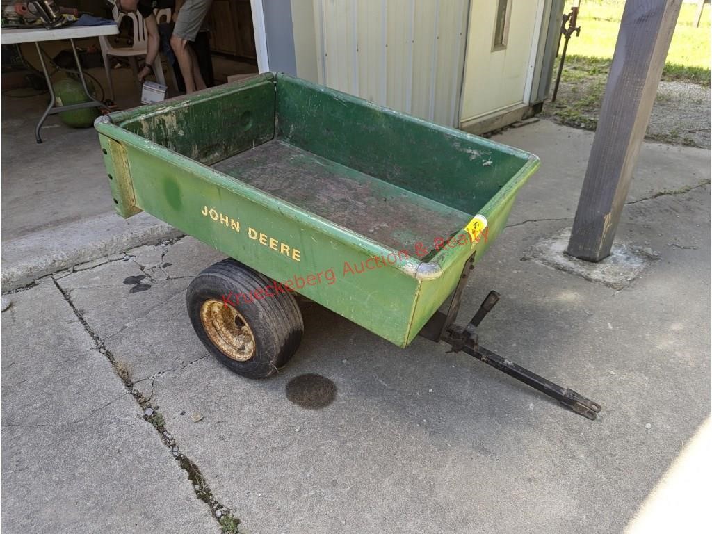 John Deere 80 Tilt Bed Garden Trailer