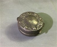 Antique decorated sterling silver pillbox