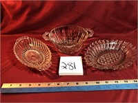 3 clear dishes