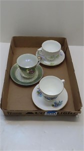 teacups and saucers