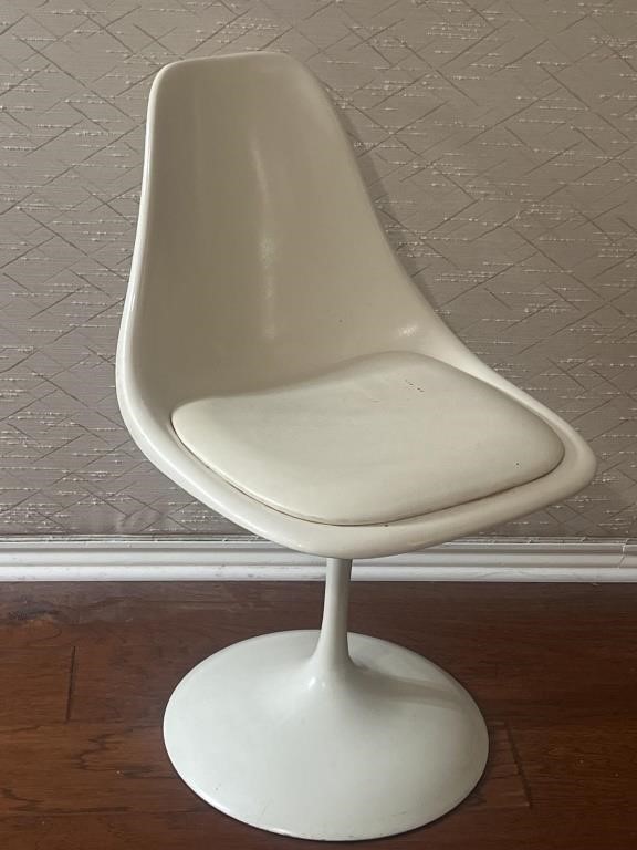 Mid Century Modern White Tulip Dining Chair