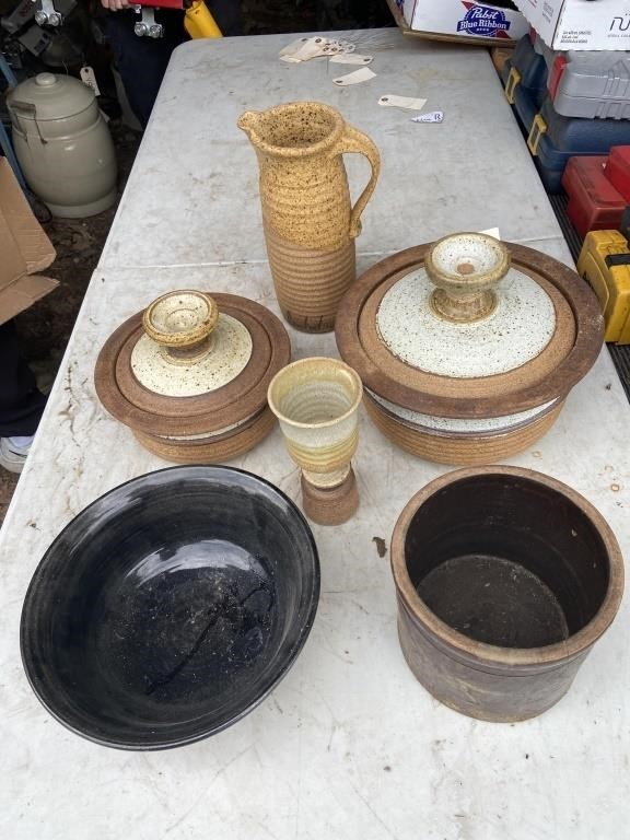 Clay pottery
