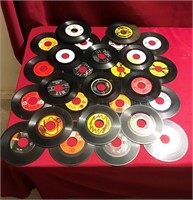 810 - FILL YOUR JUKEBOX - LOT OF MIXED GENRE 45's