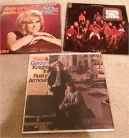 810 - 3 VINTAGE HIGHLY COLLECTIBLE LPS
