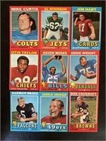 LOT OF (9) 1971 TOPPS NFL FOOTBALL PICTURE CARDS