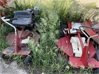 2 Snapper mowers unknown