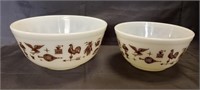 (2) Vintage Pyrex Nesting Bowls "Early
