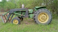 John Deere 2640 Tractor / Front End Loader