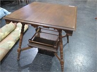 VICTORIAN SQUARE TABLE