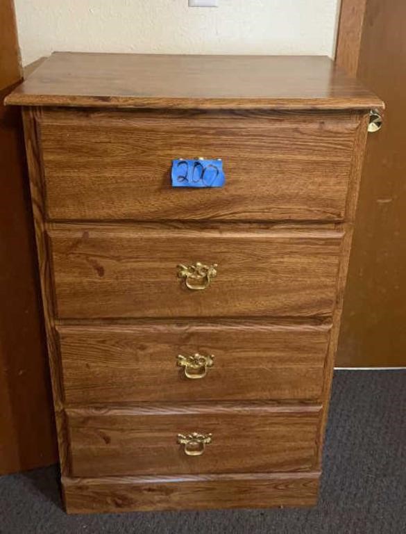 4 drawer dresser 25.25”x16”x 39.5”